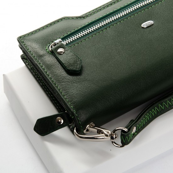 Жіночий шкіряний гаманець dr.Bond Classic WMB-2M зелений