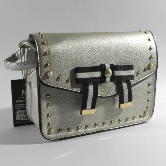 Женская модельная сумочка-клатч FASHION A1976 серебристый