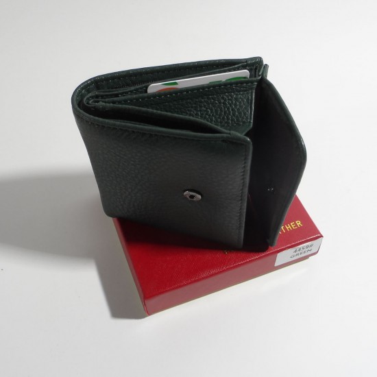 Жіночий гаманець з натуральної шкіри на магнітах LARGONI 4459 зелений