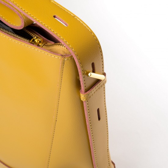 Женская сумка из натуральной кожи на три отделения ALEX RAI 38-8726 желтый